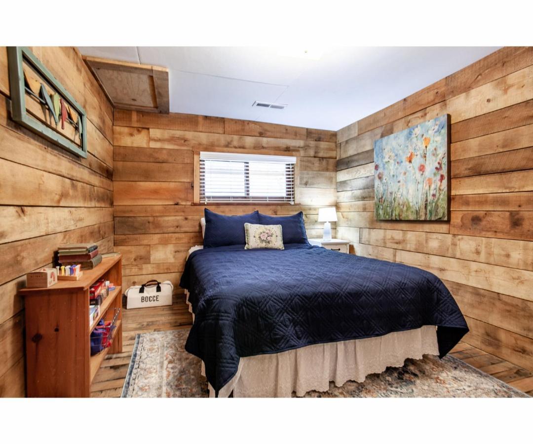 Beary Relaxing Cabin - Rustic With Outdoor Patio Townsend Exterior foto